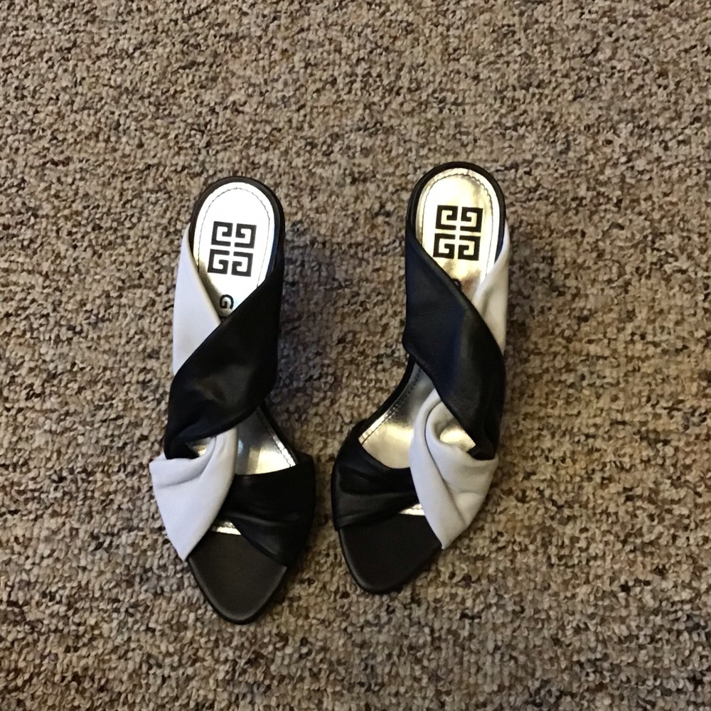 Givenchy Paris Heel